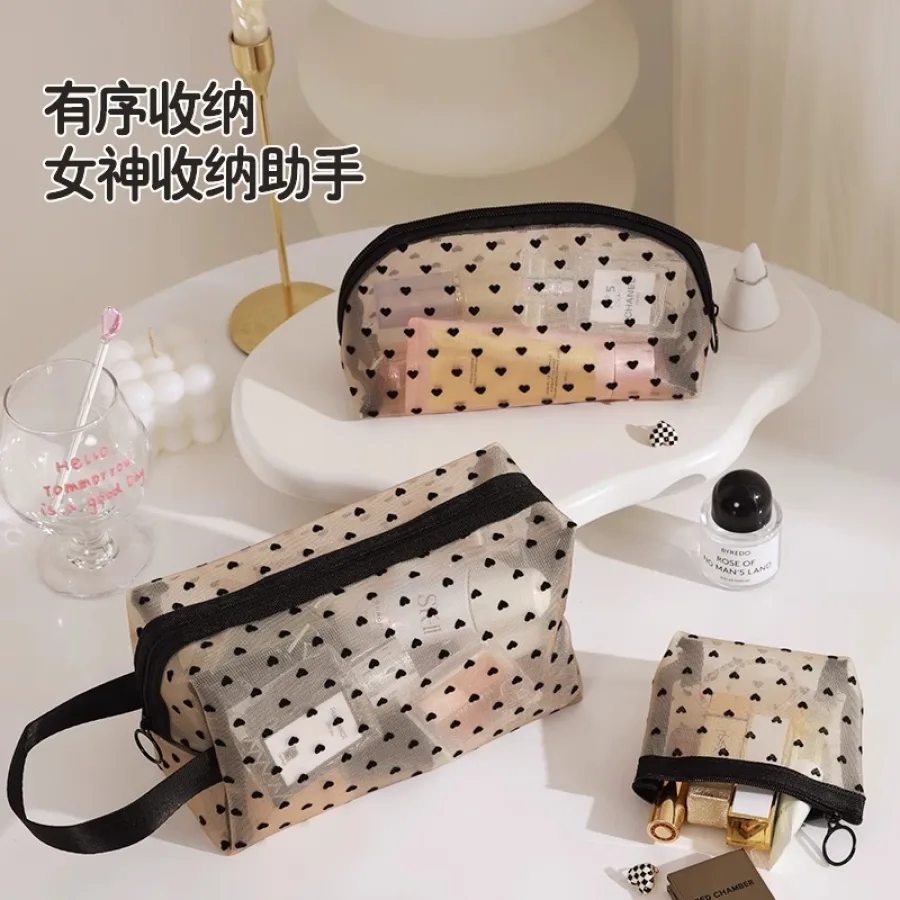 现货款小众爱心网纱化妆包女随身便携大号口红化妆品高颜值收纳包