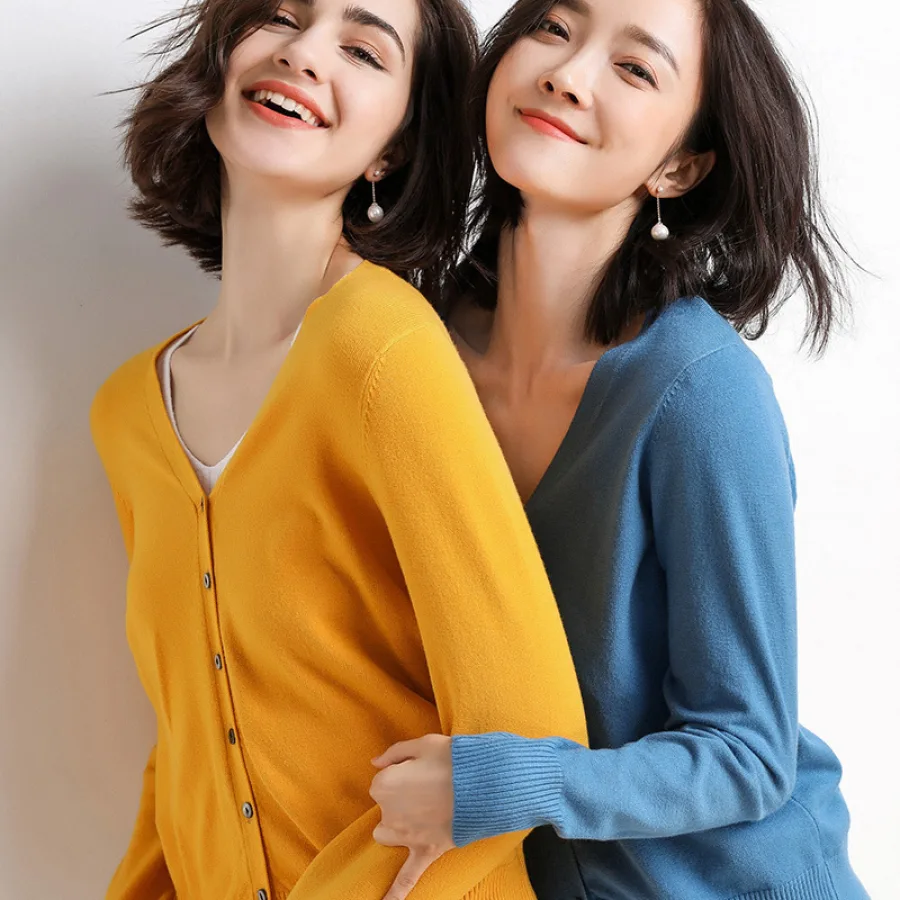 Copy Of 22 Spring New Women's Outerwear Long Sleeve V-neck Knitted Cardigan Short Thin Solid Color Slim Korean Style Sweater